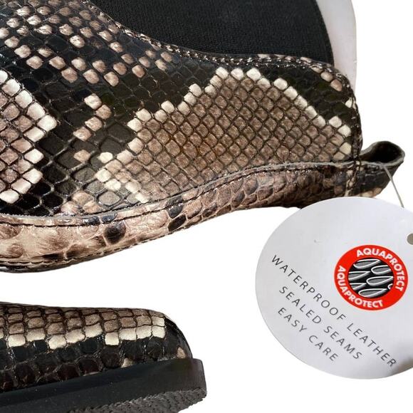 Blondo Waterproof Emelia Brown Snake Leather Boot Size 7 - Picture 10 of 11